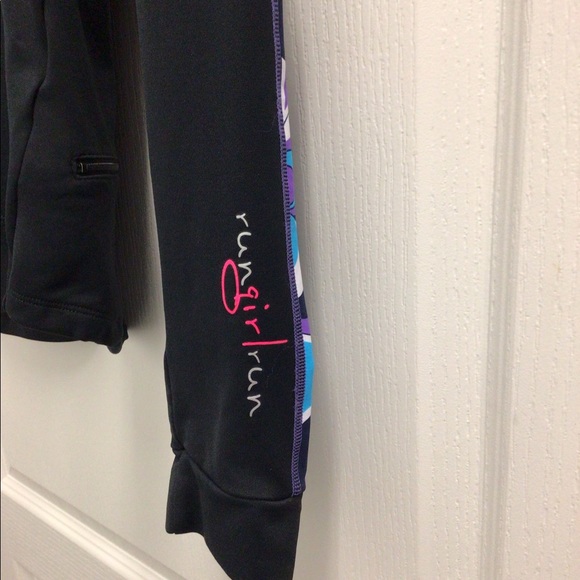 RunGirlRun Warm up/Cool down top - Picture 4 of 7